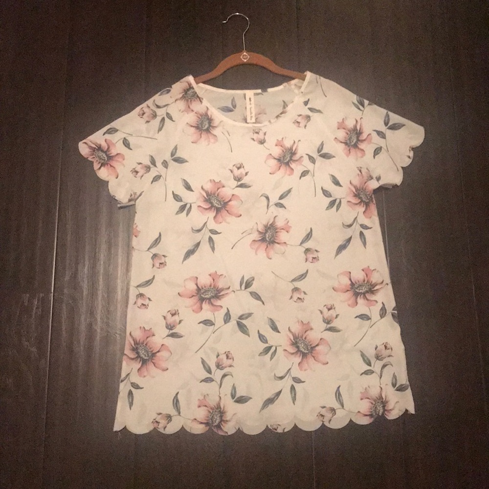 Floral Vanilla Bay Top